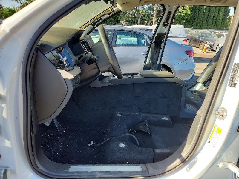 2025 Volvo Xc90 VIN YV4H60PB6S1353457 COPART salvage auction — STRIPPED, Ca - Certificate Of Title, sold $10,200 on 2026-08-06 (photo 7)