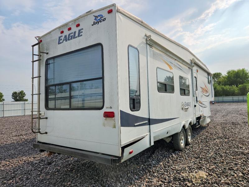 2011 Jayco Eagle VIN 1UJCJ0BU7B1LC0063 COPART salvage auction — ROLLOVER, IL - SALVAGE CERTIFICATE, sold $10 on 2026-09-04 (photo 4)