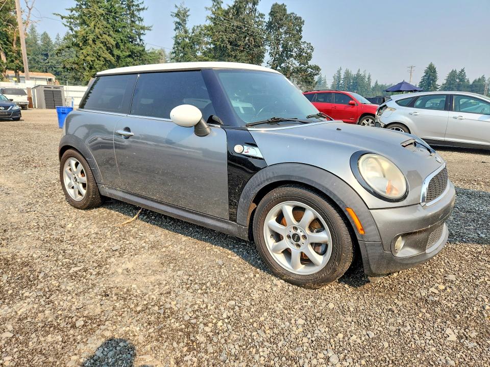 2007 Mini Cooper VIN WMWMF73557TL85058 COPART salvage auction — FRONT END, Wa - Vehicle Cert Of Ownership-Titl, sold $100 on 2026-08-07 (photo 4)