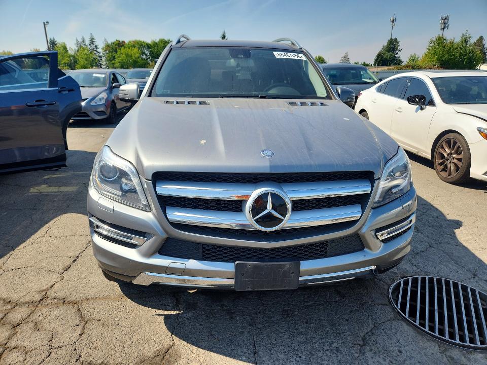 2015 Mercedes-benz Gl-class VIN 4JGDF6EE4FA554941 COPART salvage auction — MINOR DENT/SCRATCHES, Or - Certificate Of Title, sold $4,250 on 2026-09-14 (photo 5)