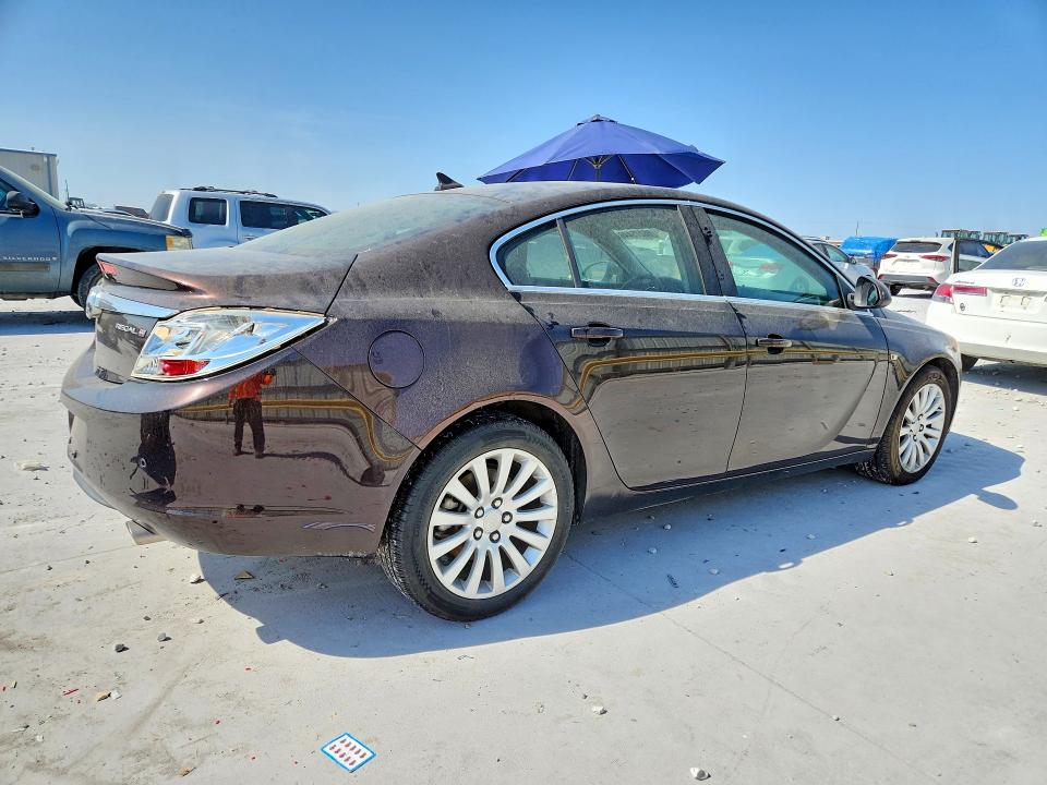 2011 Buick Regal VIN W04GV5EV5B1118165 COPART salvage auction — REAR END, TX - CERTIFICATE OF TITLE, sold $225 on 2026-09-04 (photo 3)