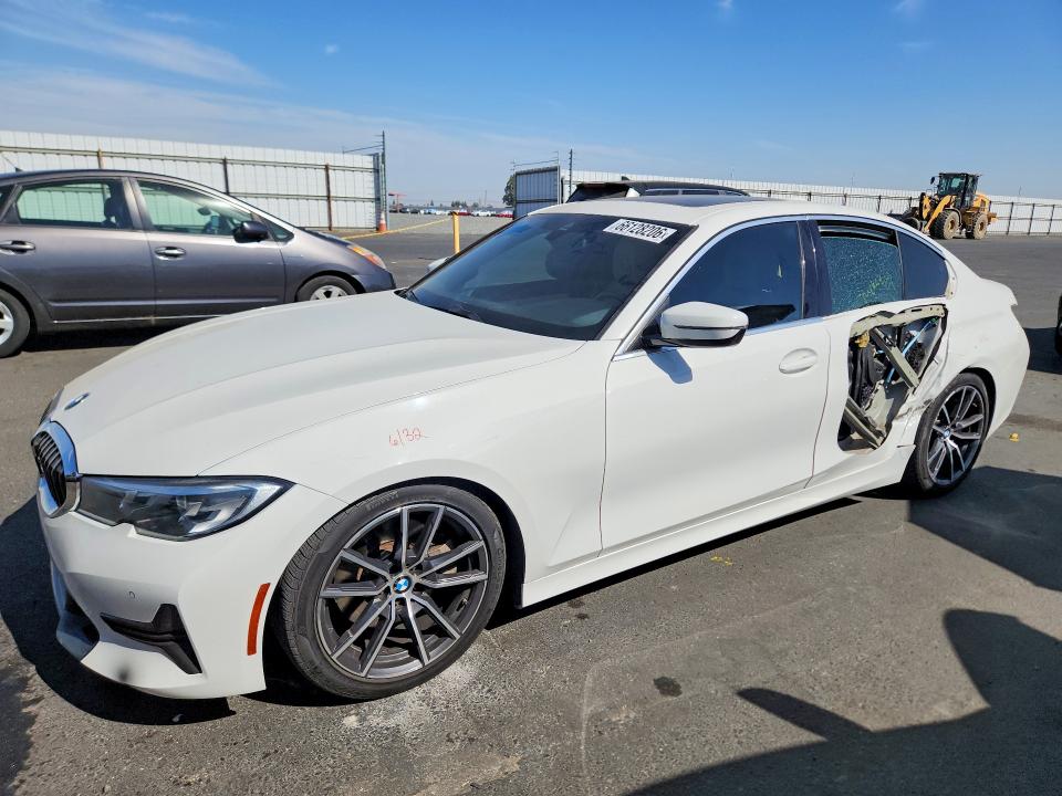 2020 BMW 3 series VIN 3MW5R1J03L8B32855 — COPART salvage auction photo