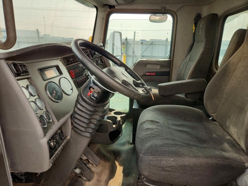 2014 Kenworth T370 VIN 2NKHHJ7X5EM408796 COPART salvage auction — MINOR DENT/SCRATCHES, CO - CERTIFICATE OF TITLE (P), sold $27,500 on 2026-09-15 (photo 7)