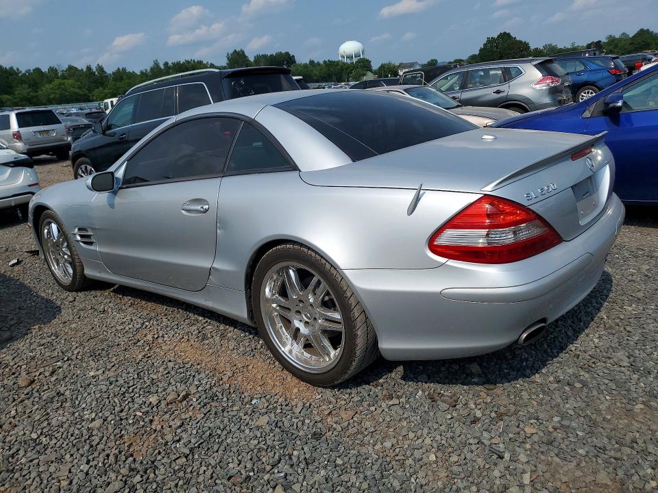 2007 Mercedes-benz Sl-class VIN WDBSK71F37F122453 COPART salvage auction — MINOR DENT/SCRATCHES, OK - CERT OF TITLE-SALVAGE, sold $600 on 2026-08-18 (photo 2)
