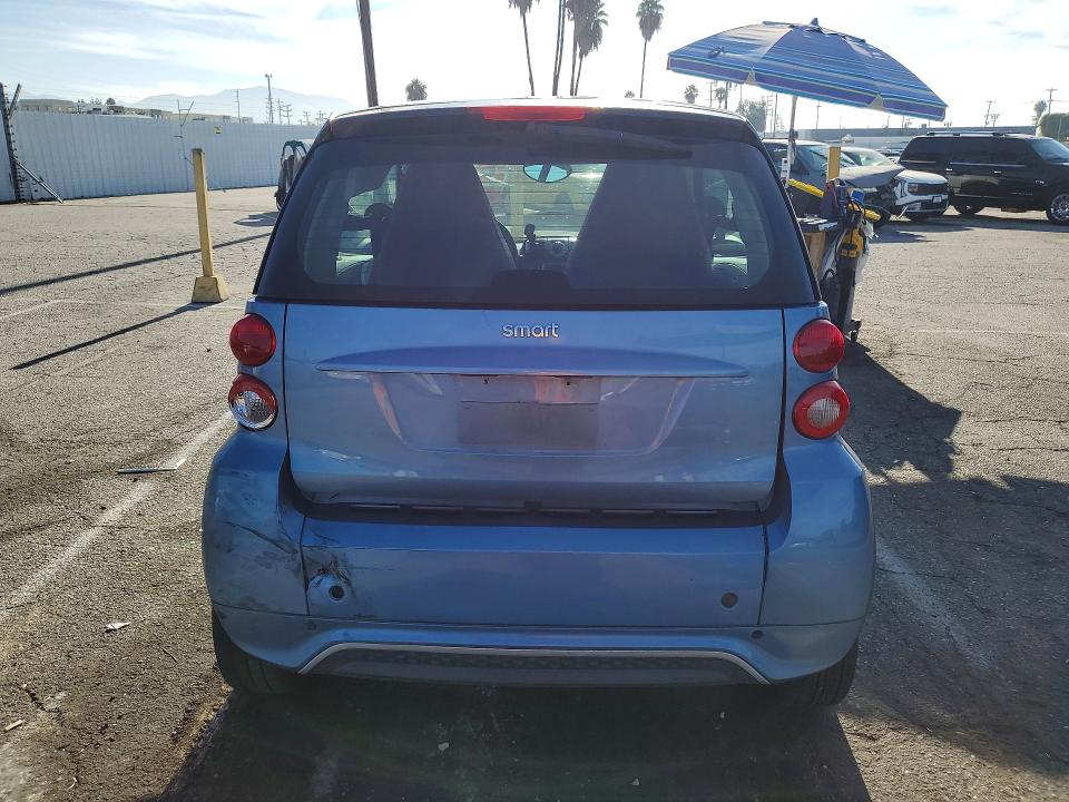2014 Smart VIN WMEEJ3BA2EK756839 COPART salvage auction — REAR END, CA - SALVAGE CERTIFICATE, sold $800 on 2026-09-04 (photo 6)