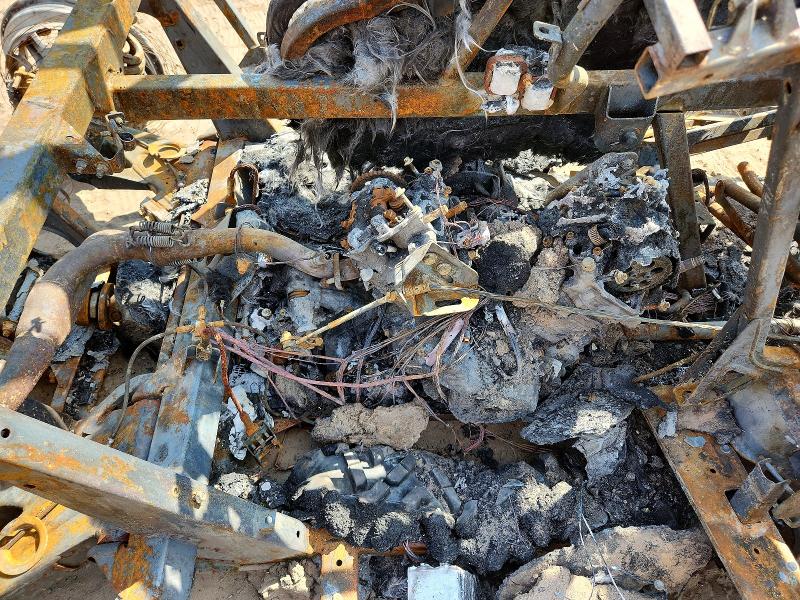 2020 Can-am Commander VIN 3JBKCAX29LJ000081 COPART salvage auction — BURN, MI - DEALER ONLY CLEAN TITLE, sold $5 on 2026-08-31 (photo 7)