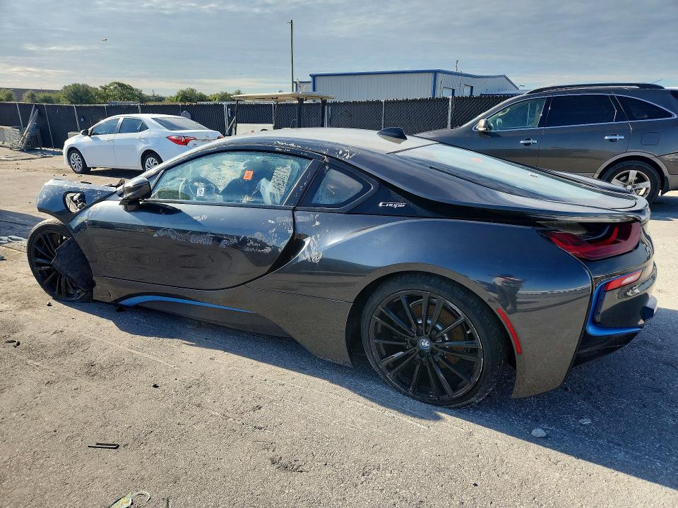 2019 BMW I8 VIN WBY2Z4C5XKVB81936 COPART salvage auction — WATER/FLOOD, FL - CERTIFICATE OF TITLE, sold $4,400 on 2026-09-15 (photo 2)