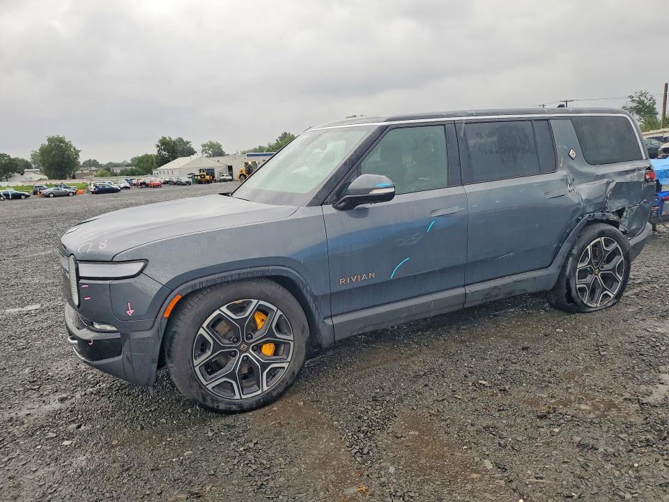2024 Rivian R1s VIN 7PDSGABAXRN038845 — COPART salvage auction photo