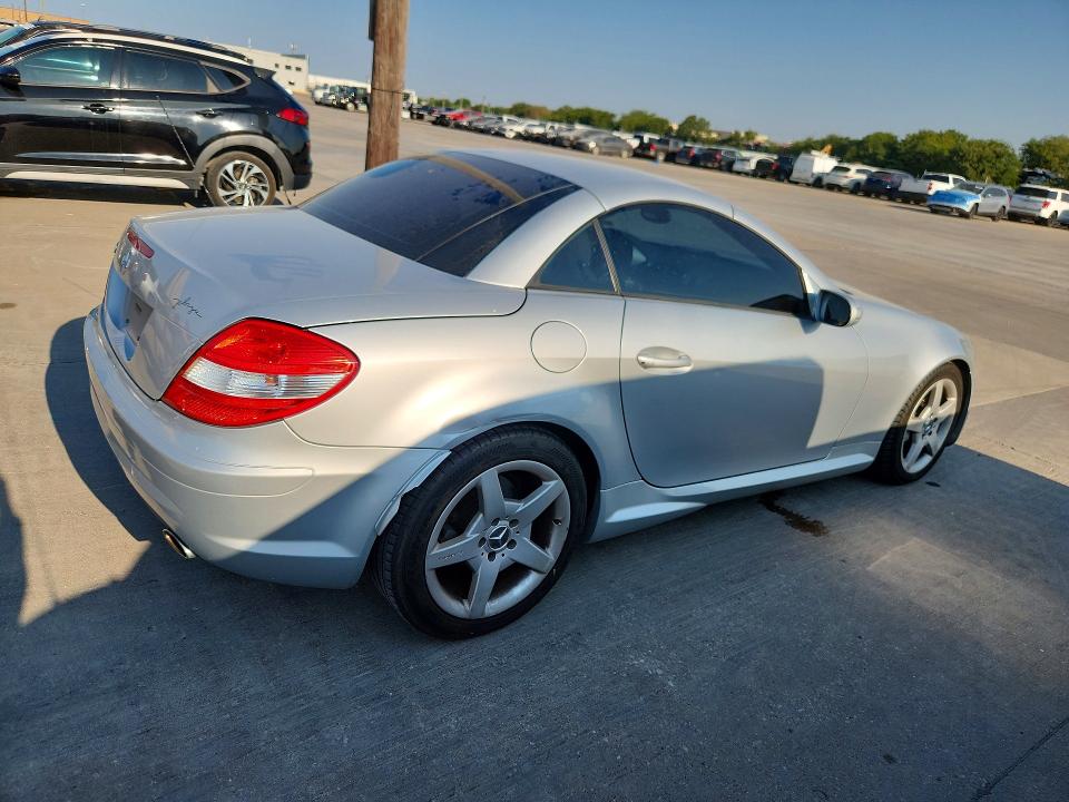 2005 Mercedes-benz Slk-klasse VIN WDBWK56F15F030060 COPART salvage auction — NORMAL WEAR, Tx - Certificate Of Title, sold $3,350 on 2026-08-20 (photo 3)