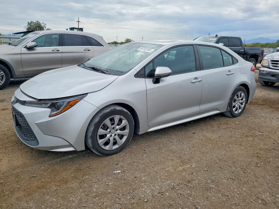 2021 Toyota Corolla VIN 5YFEPMAE8MP214586 — COPART salvage auction photo