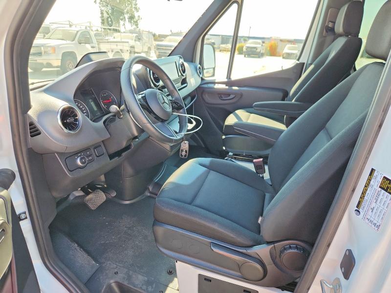 2025 Mercedes-benz Sprinter VIN W1Z4KFHY8SP818568 COPART salvage auction — NORMAL WEAR, Ca - Dis/Dlr/Exp Only Clean Title, sold $17,500 on 2026-08-25 (photo 7)