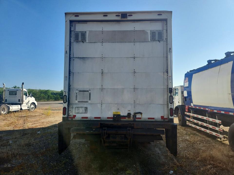 2016 Frht - freightliner VIN 1FVACWDT8GHHP4177 COPART salvage auction — SIDE, NE - CERT OF TITLE-SALVAGE, sold $5,300 on 2026-08-26 (photo 6)