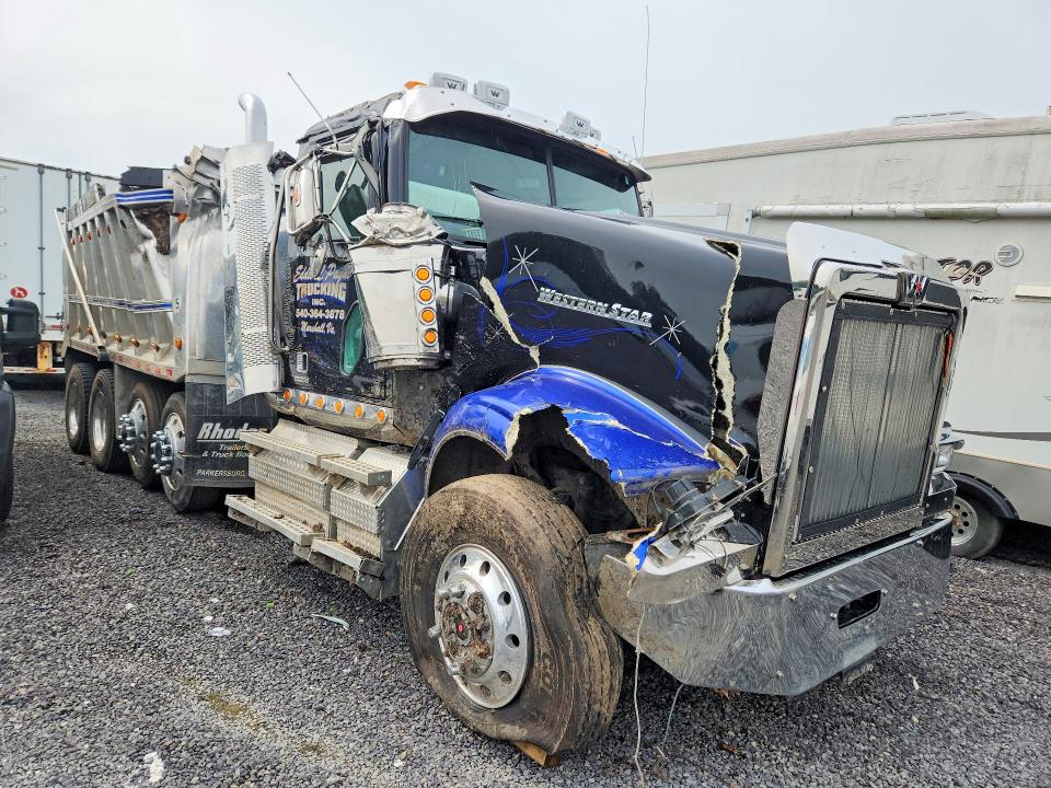2022 Western star/auto car Conventional VIN 5KKHAEDVXNPNM2058 COPART salvage auction — ALL OVER, VA - CERT OF TITLE - SALVAGE, sold $32,750 on 2026-08-27 (photo 4)