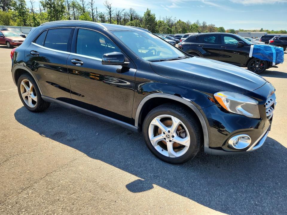 2019 Mercedes-benz VIN WDCTG4EB7KJ576914 COPART salvage auction — WATER/FLOOD, NY - MV907A-FLOOD SALVAGE, sold $2,550 on 2026-08-19 (photo 4)