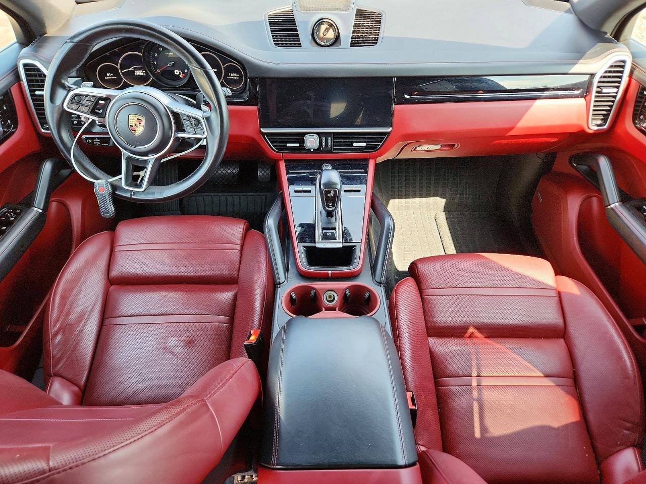 2020 Porsche Cayenne VIN WP1AA2AY6LDA05233 COPART salvage auction — Water/Flood, Sc - Salvage Title, sold $13,100 on 2026-10-13 (photo 8)