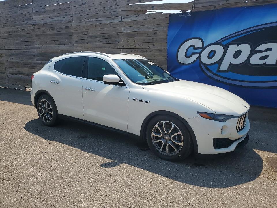 2017 Maserati Levante VIN ZN661YUA6HX236145 COPART salvage auction — MECHANICAL, TX - CERTIFICATE OF TITLE, sold $4,050 on 2026-08-11 (photo 4)
