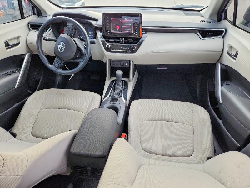 2022 Toyota Corolla cross VIN 7MUAAAAG4NV027425 COPART salvage auction — ROLLOVER, Ca - Salvage Certificate, sold $475 on 2026-08-31 (photo 8)
