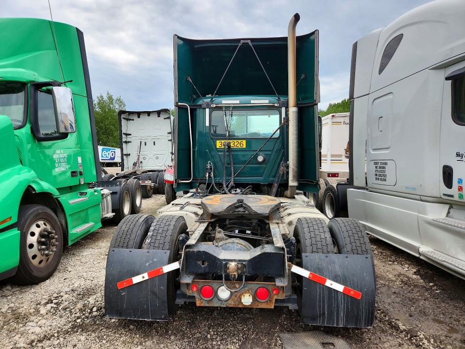 2017 Mack Cxu612 VIN 1M1AW01X3HM009634 COPART salvage auction — NORMAL WEAR, OK - CERTIFICATE OF TITLE (P), sold $450 on 2026-10-06 (photo 6)
