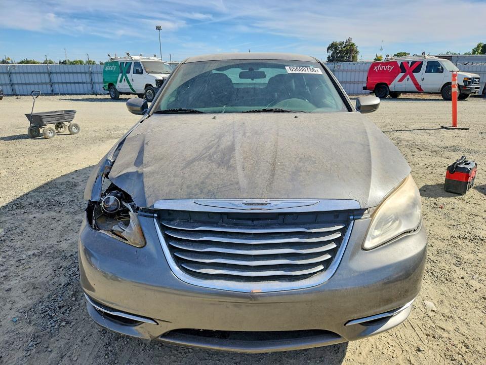 2012 Chrysler 200 VIN 1C3CCBAB1CN145110 COPART salvage auction — FRONT END, Ca - App For Dup Salvage Or Ac, sold $150 on 2026-09-01 (photo 5)