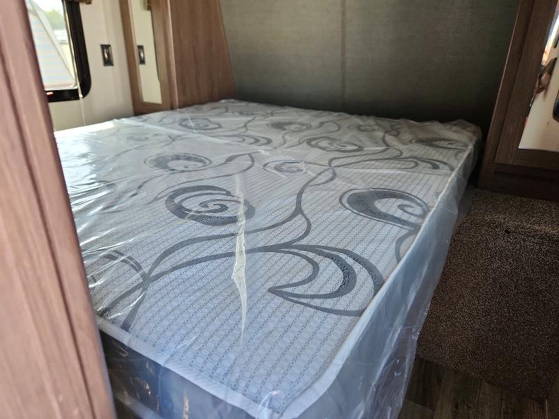 2018 Keystone Hideout VIN 4YDT24229J7245009 COPART salvage auction — WATER/FLOOD, AR - CERTIFICATE OF TITLE, sold $5,200 on 2026-10-13 (photo 7)