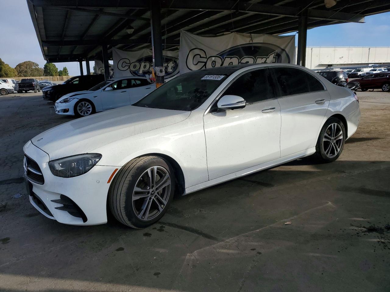 2021 Mercedes-Benz E-Class VIN W1KZF8DB4MA894249 — COPART salvage auction photo