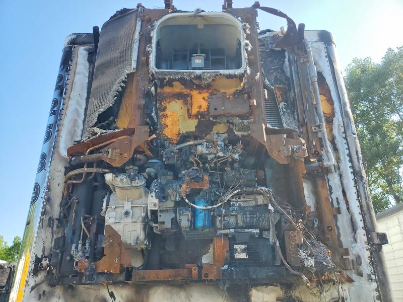 2025 Utility Unknown VIN 3UTVS2539S8351830 COPART salvage auction — BURN, MO - SALVAGE CERTIFICATE OF TITLE, sold $21,200 on 2026-09-04 (photo 9)