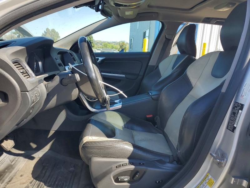 2016 Volvo V60 cross country VIN YV4612HK5G1017449 COPART salvage auction — SIDE, Ca - Dis/Dlr/Exp Only Clean Title, sold $400 on 2026-08-22 (photo 7)