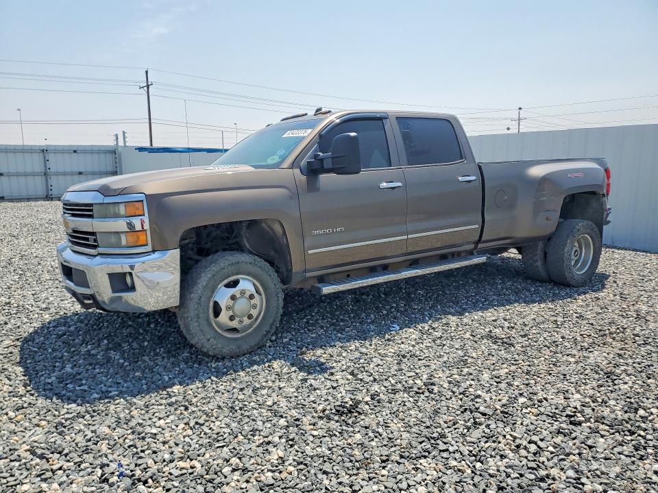 2015 Chevrolet Silverado VIN 1GC4K0E89FF157736 — COPART salvage auction photo