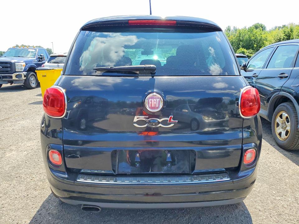 2014 Fiat 500l VIN ZFBCFABH0EZ028519 COPART salvage auction — MINOR DENT/SCRATCHES, MA - CERTIFICATE OF TITLE (P), sold $1,600 on 2026-08-11 (photo 6)