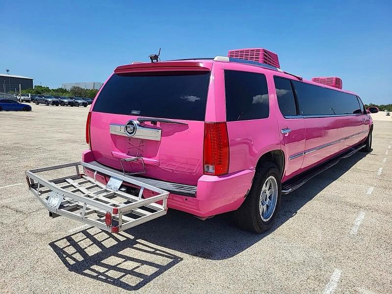 2008 Cadillac Escalade VIN 1GYEC63848R119124 COPART salvage auction — NORMAL WEAR, TX - CERTIFICATE OF TITLE (P), sold $9,900 on 2026-08-19 (photo 4)
