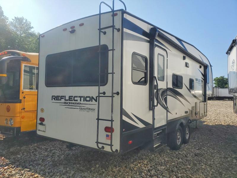 2021 Grand design Reflection VIN 573FR3121M3333368 COPART salvage auction — MINOR DENT/SCRATCHES, MA - CERT OF TITLE-RECONSTRCTD COLL, sold $4,700 on 2026-09-01 (photo 4)