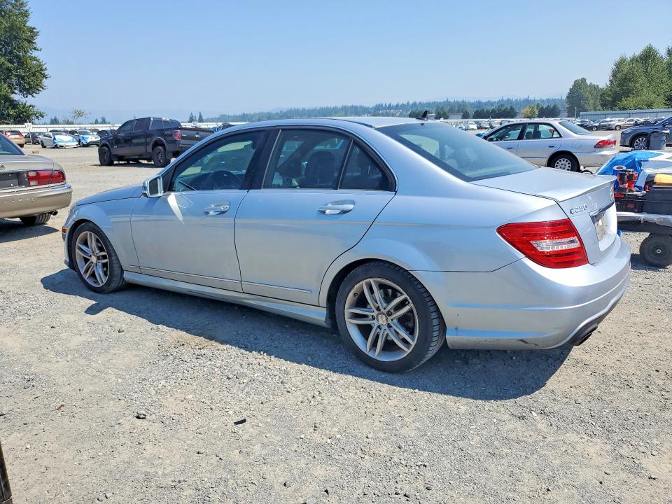 2013 Mercedes-benz C-klasse VIN WDDGF4HB5DA766208 COPART salvage auction — MECHANICAL, WA - VEHICLE CERT OF OWNERSHIP-TITL, sold $50 on 2026-08-17 (photo 2)