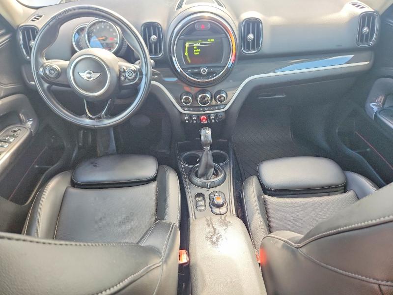 2017 Mini Cooper VIN WMZYT5C34H3D78977 COPART salvage auction — MINOR DENT/SCRATCHES, AL - CERTIFICATE OF TITLE, sold $4,800 on 2026-09-22 (photo 8)