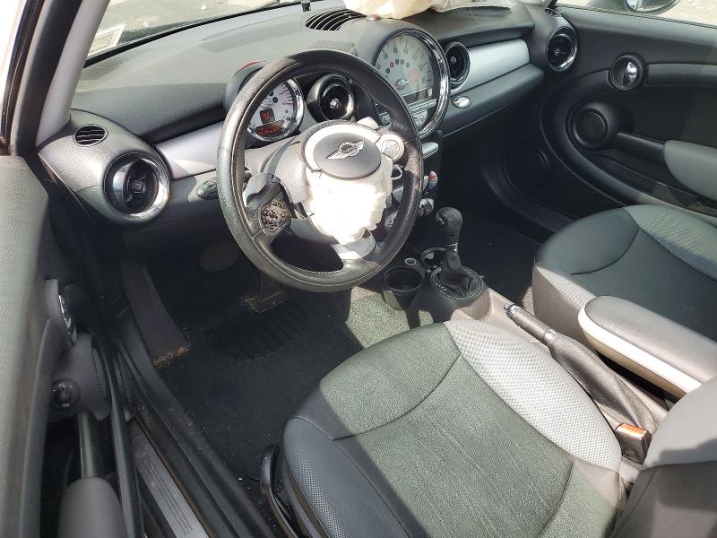 2009 Mini Cooper VIN WMWML33529TX34763 COPART salvage auction — FRONT END, Fl - Cert Of Title Slvg Rebuildable, sold $450 on 2026-08-12 (photo 8)