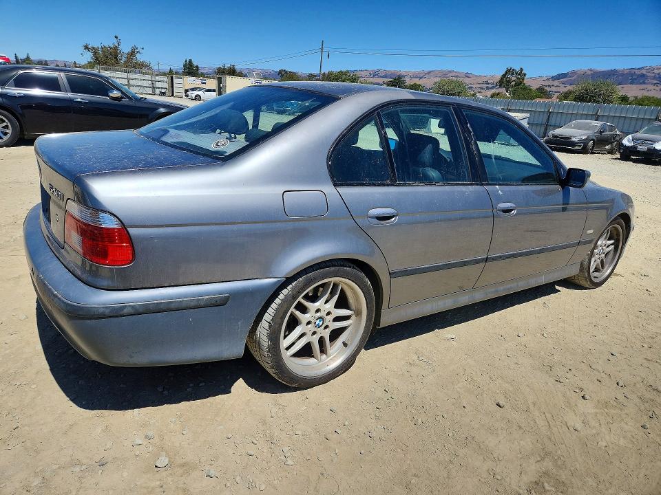2003 BMW 5 series VIN WBADN63443GS56591 COPART salvage auction — MINOR DENT/SCRATCHES, CA - DIS/DLR/EXP ONLY CLEAN TITLE, sold $725 on 2026-08-25 (photo 3)