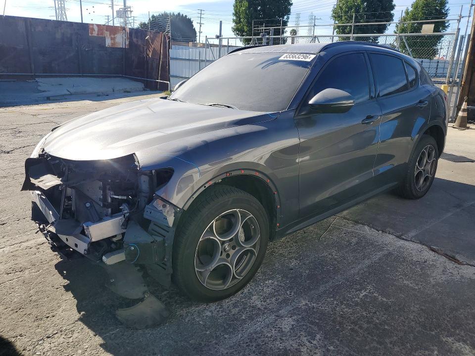 2022 Alfa romeo Stelvio VIN ZASPAJAN4N7D30807 COPART salvage auction — FRONT END, CA - SALVAGE CERTIFICATE, sold $6,600 on 2026-09-18 (photo 1)