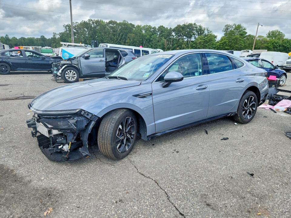 2025 Hyundai Sonata VIN KMHL64JA0SA462187 — COPART salvage auction photo