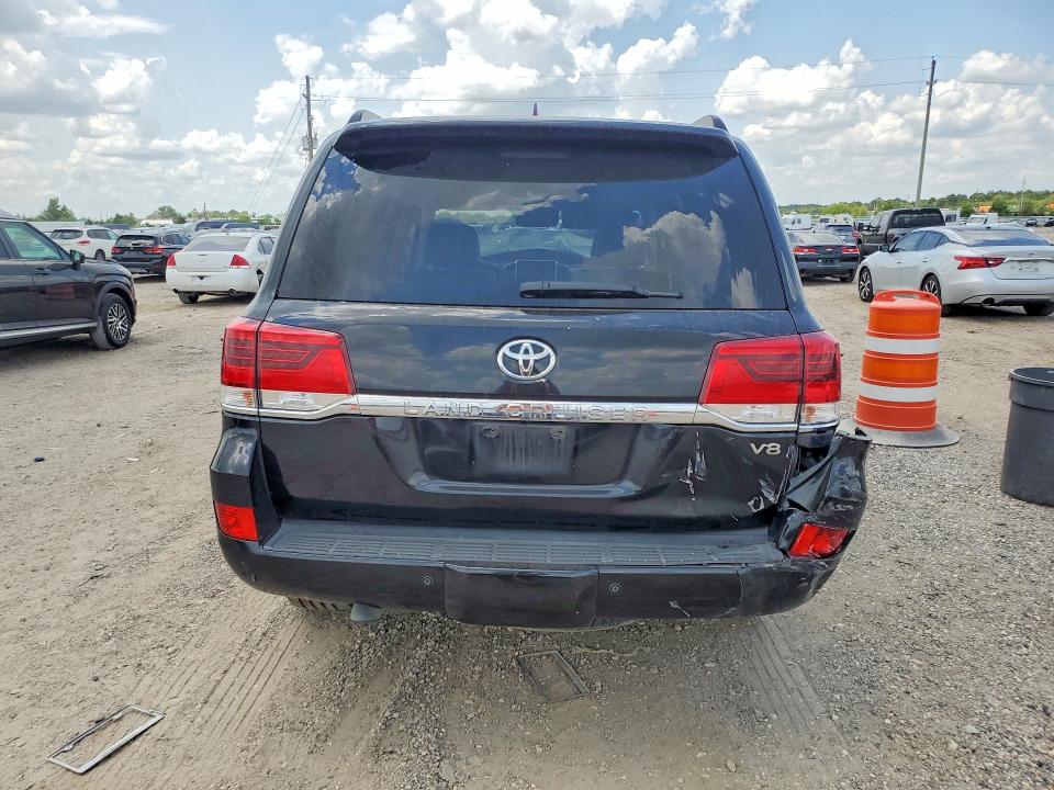 2019 Toyota Land cruiser VIN JTMCY7AJ6K4078056 COPART salvage auction — FRONT END, Tx - Salvage Vehicle Title, sold $19,100 on 2026-08-17 (photo 6)