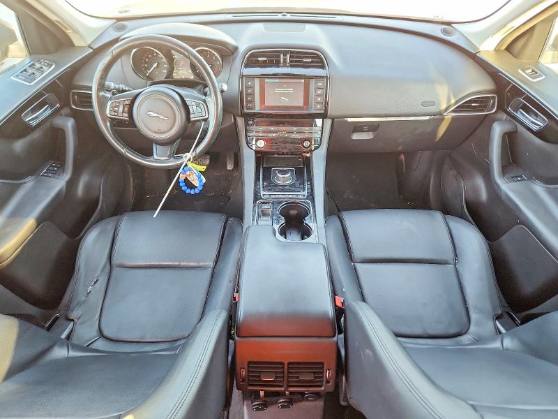 2017 Jaguar F-pace VIN SADCJ2BV3HA063540 COPART salvage auction — FRONT END, Tx - Salvage Vehicle Title, sold $3,250 on 2026-09-04 (photo 8)
