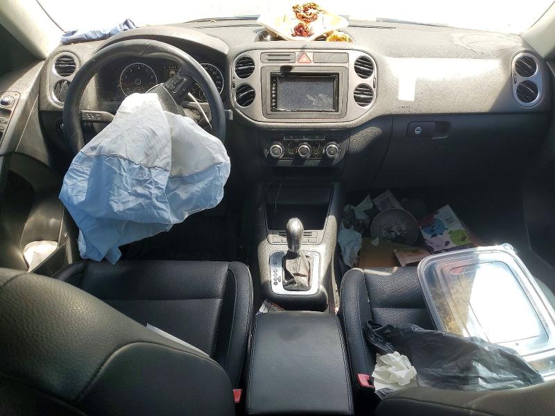 2011 Volkswagen Tiguan VIN WVGAV7AX0BW503520 COPART salvage auction — FRONT END, CA - DIS/DLR/EXP ONLY LIEN PAPERS, sold $100 on 2026-08-07 (photo 8)