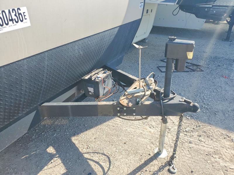 2017 Cherokee by forest r VIN 4X4TCKB24HX126373 COPART salvage auction — ROOF, TX - SALVAGE VEHICLE TITLE, sold $3,350 on 2026-09-17 (photo 8)