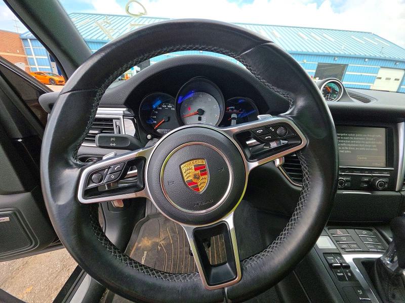 2015 Porsche Macan VIN WP1AB2A51FLB57434 COPART salvage auction — MINOR DENT/SCRATCHES, Mi - Certificate Of Title (P), sold $90 on 2026-08-17 (photo 9)