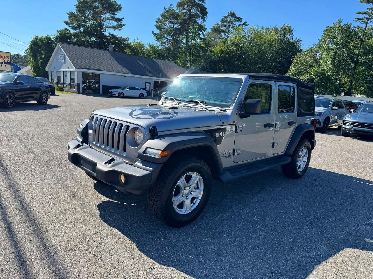 2018 Jeep Wrangler / VIN 1C4HJXDG4JW171848 COPART salvage auction — Minor Dent/Scratches, IL - CERTIFICATE OF TITLE (P), sold $10,400 on 2026-09-04 (photo 2)