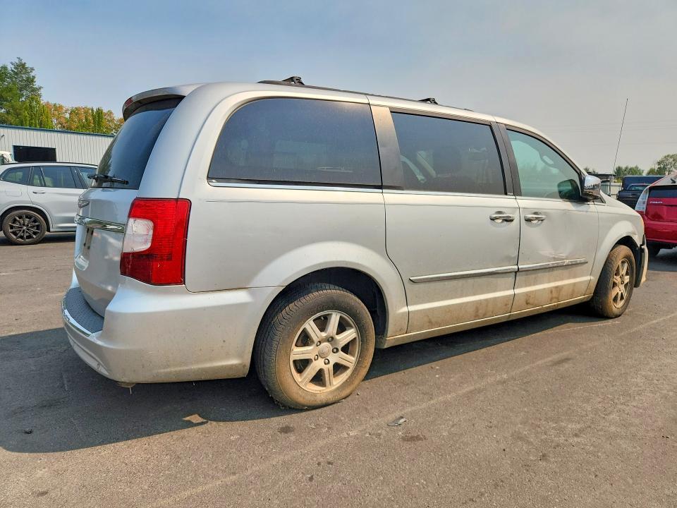 2012 Chrysler Town & country VIN 2C4RC1CG7CR133135 COPART salvage auction — FRONT END, OR - CERTIFICATE OF TITLE, sold $225 on 2026-08-19 (photo 3)