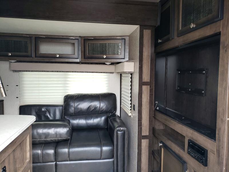 2020 Ftwd Recreation VIN 5SFNB3222LE419164 COPART salvage auction — VANDALISM, WA - VEHICLE CERT OF OWNERSHIP-TITL, sold $5,300 on 2026-09-08 (photo 5)