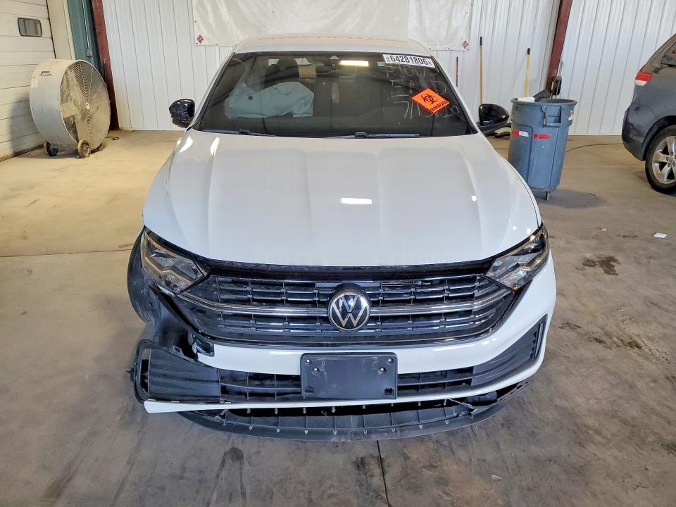 2024 Volkswagen Jetta VIN 3VWBM7BU6RM012800 COPART salvage auction — REAR END, Il - Certificate Of Title, sold $2,457 on 2026-08-10 (photo 5)