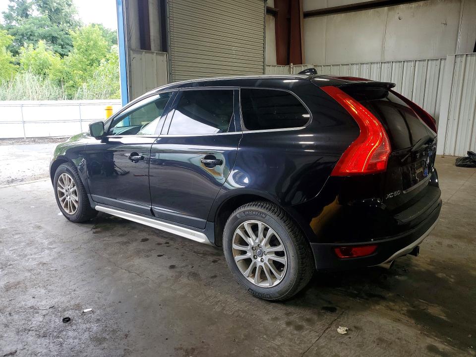2010 Volvo Xc60 VIN YV4992DZ3A2121173 COPART salvage auction — NORMAL WEAR, MA - CERTIFICATE OF TITLE, sold $600 on 2026-08-05 (photo 2)