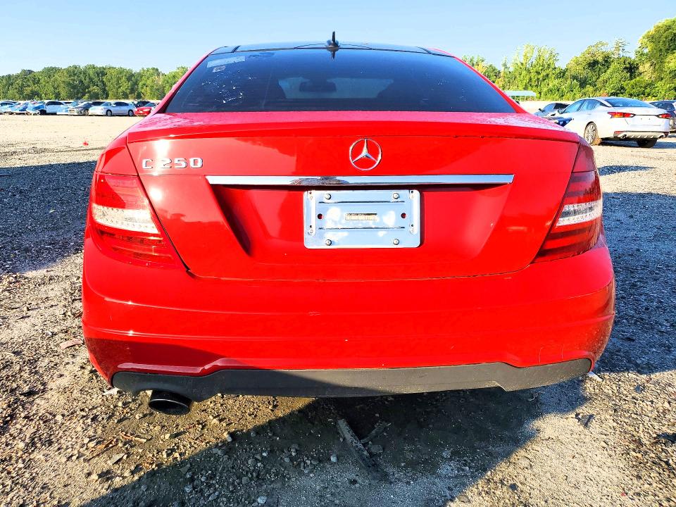 2015 Mercedes-benz VIN WDDGJ4HB1FG354317 COPART salvage auction — MINOR DENT/SCRATCHES, Sc - Certificate Of Title (P), sold $2,750 on 2026-08-12 (photo 6)