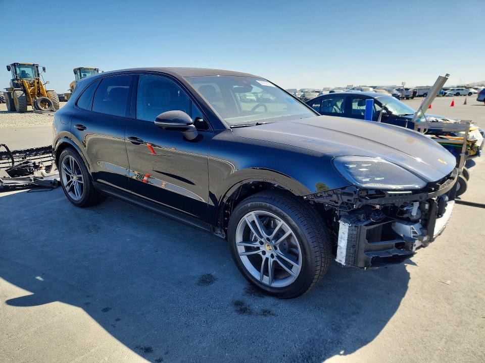 2024 Porsche Cayenne VIN WP1AA2AY4RDA03943 COPART salvage auction — FRONT END, CA - SALVAGE CERTIFICATE, sold $34,250 on 2026-08-17 (photo 4)