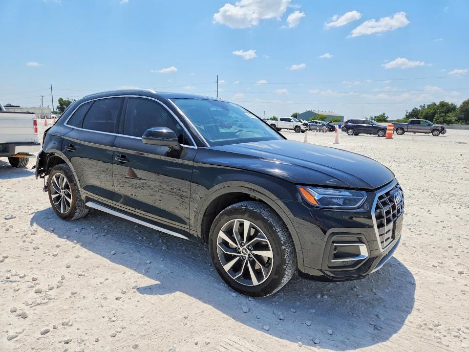 2021 Audi Q5 VIN WA1BAAFY2M2035653 COPART salvage auction — REAR END, TX - SALVAGE VEHICLE TITLE, sold $12,300 on 2026-08-20 (photo 4)